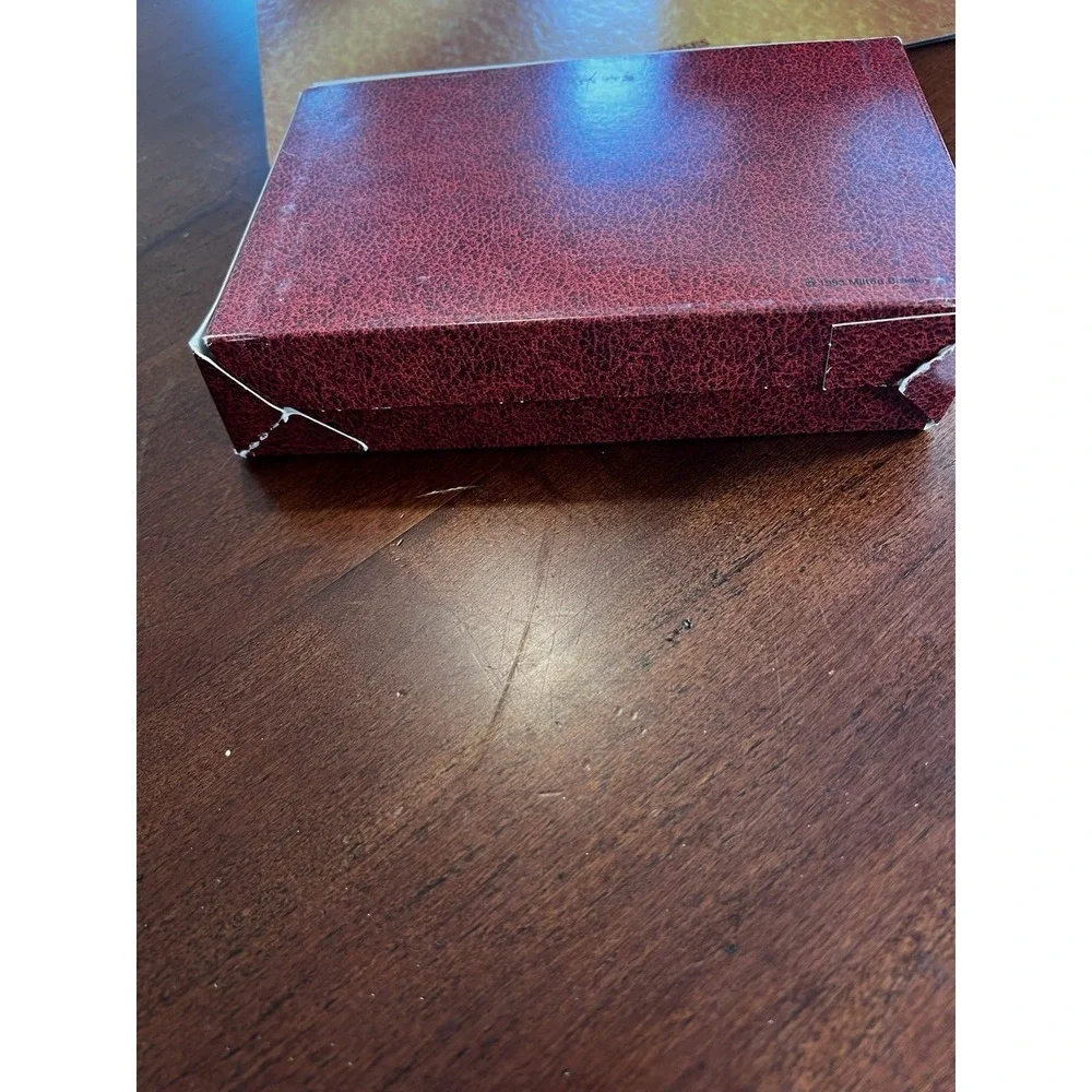 Crack the Case Mini Mysteries Game by Milton Bradley 100% Complete‎